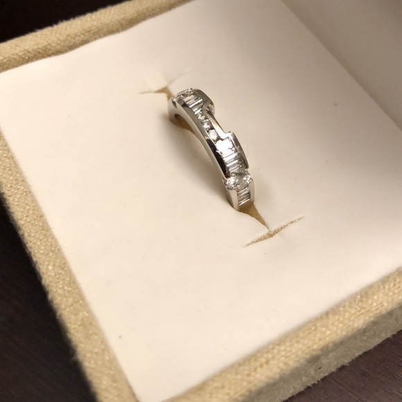 Engagement Ring Set Emerald Cut 1.12cts G VVS2 - Picture 4 of 5